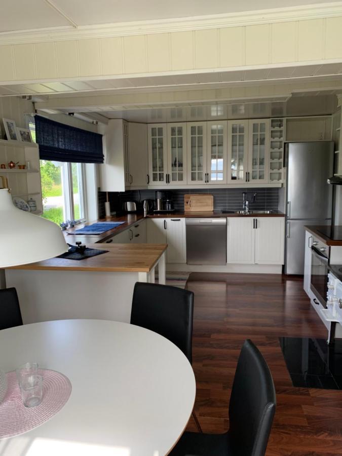 House In Central Finnsnes Zewnętrze zdjęcie